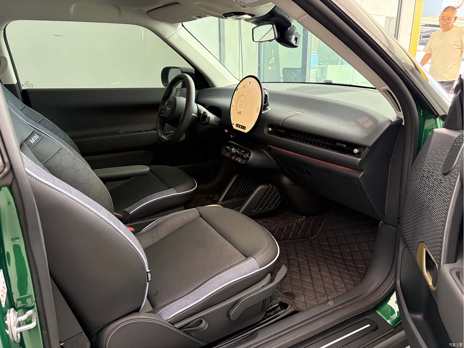 Mini Cooper, 2024 все фото