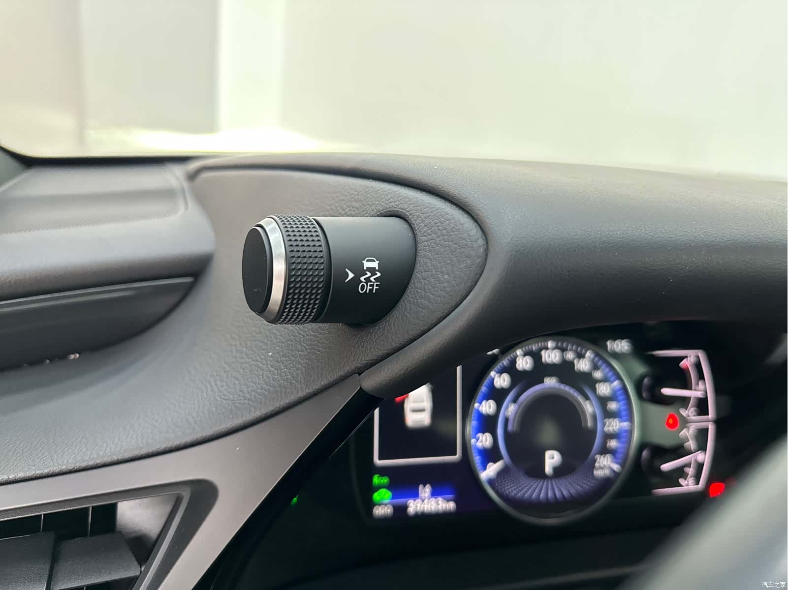 Lexus ES, 2023 10