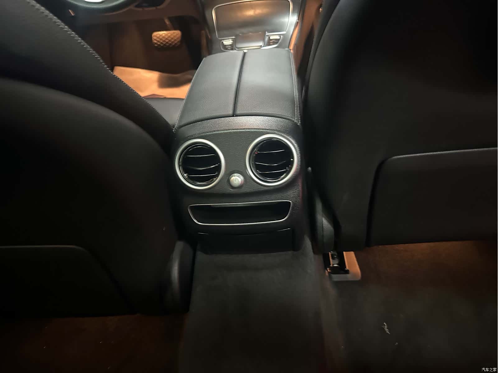 Mercedes-Benz C-Class, 2019 13