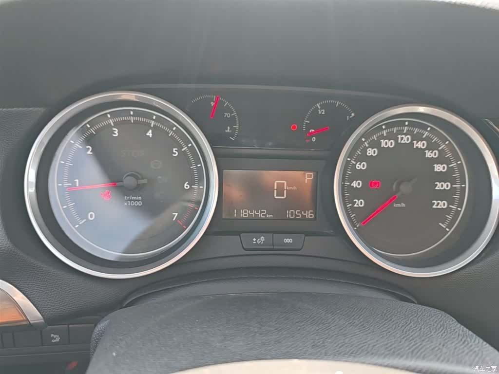 Peugeot 408, 2016 12