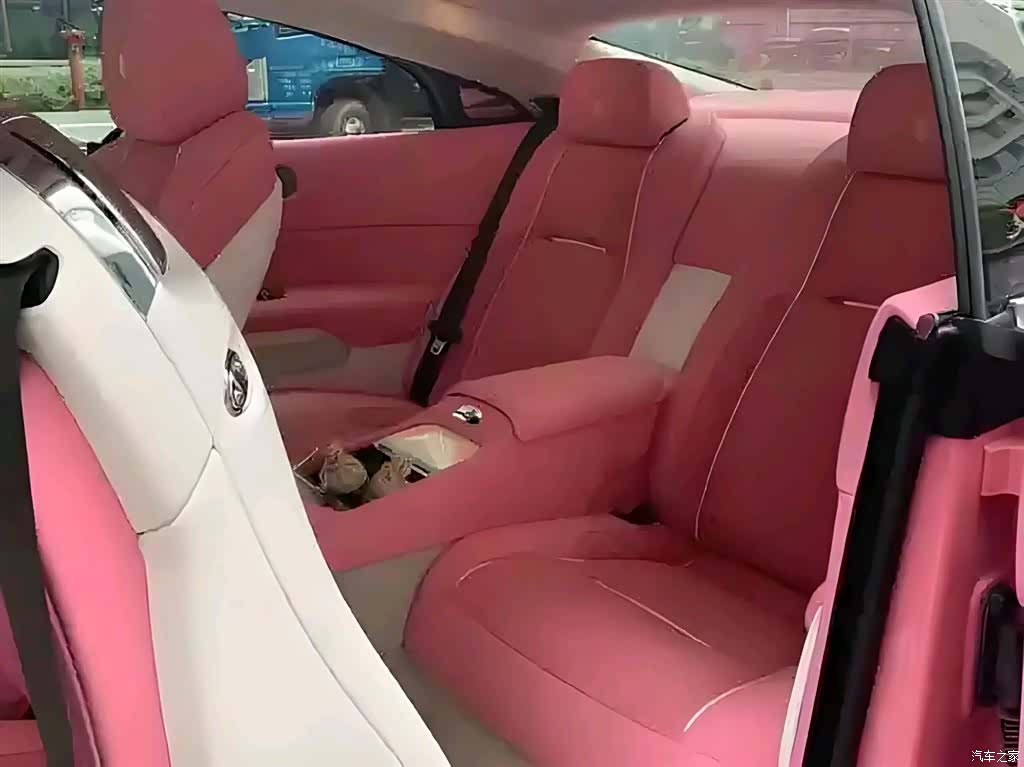 Rolls-Royce Wraith, 2018 8