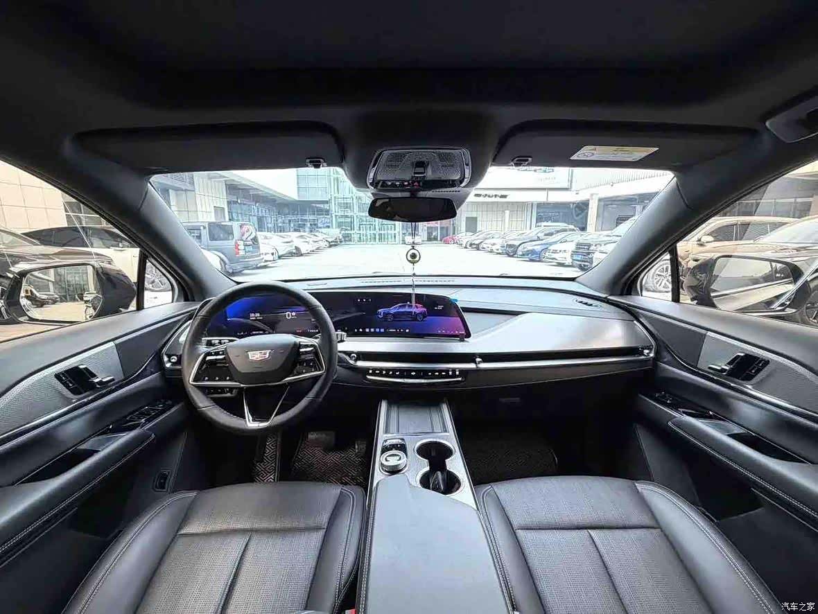 Cadillac XT5, 2024 все фото