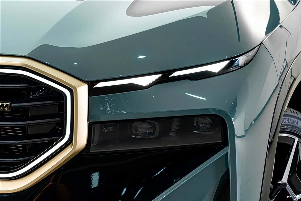 BMW XM, 2024 4