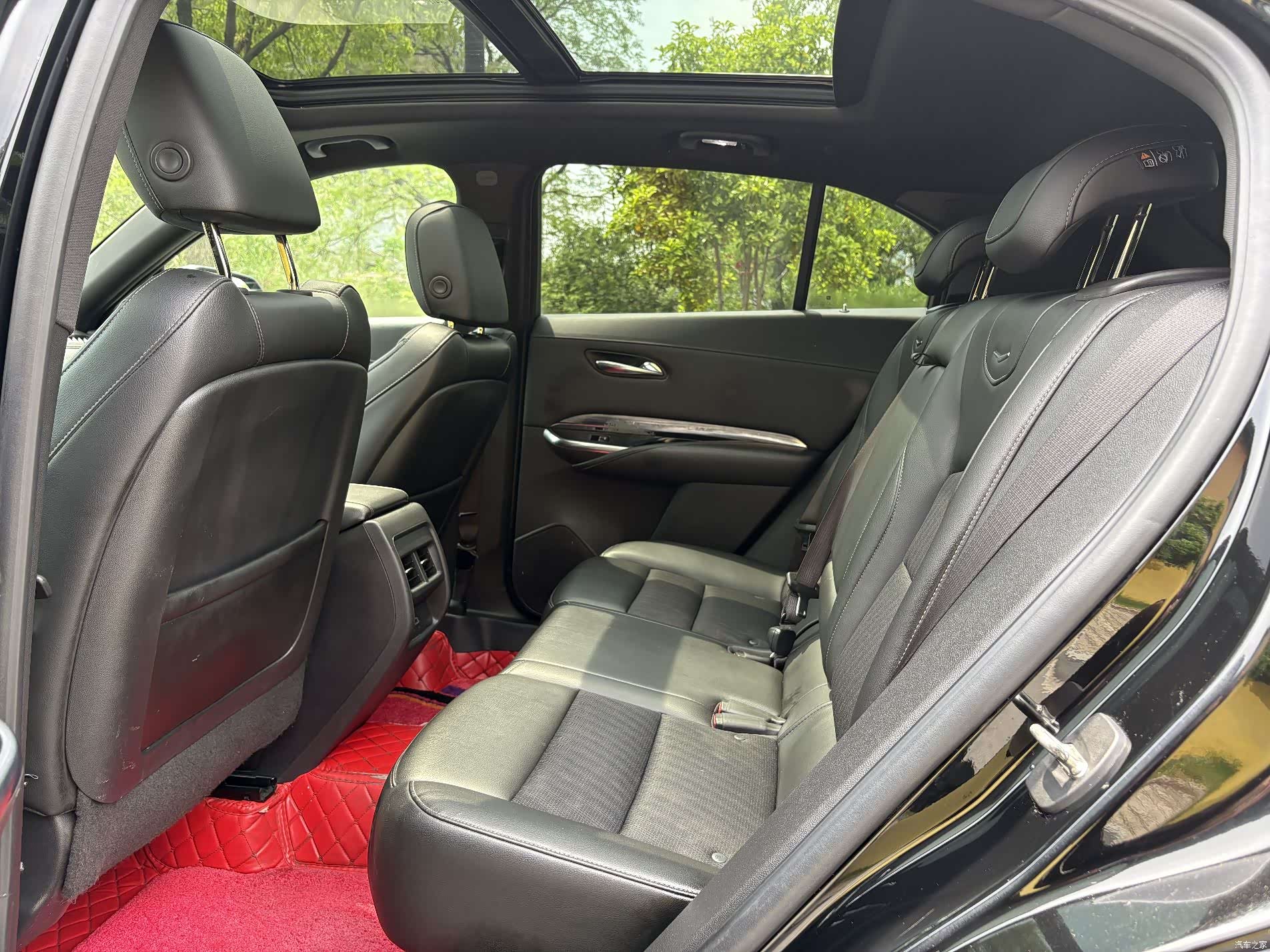 Cadillac XT4, 2019 все фото