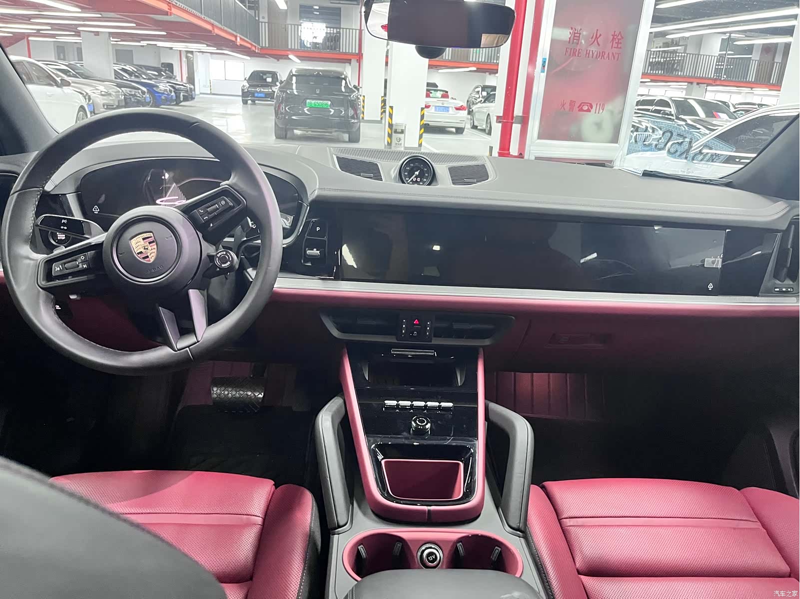 Porsche Cayenne, 2025 10