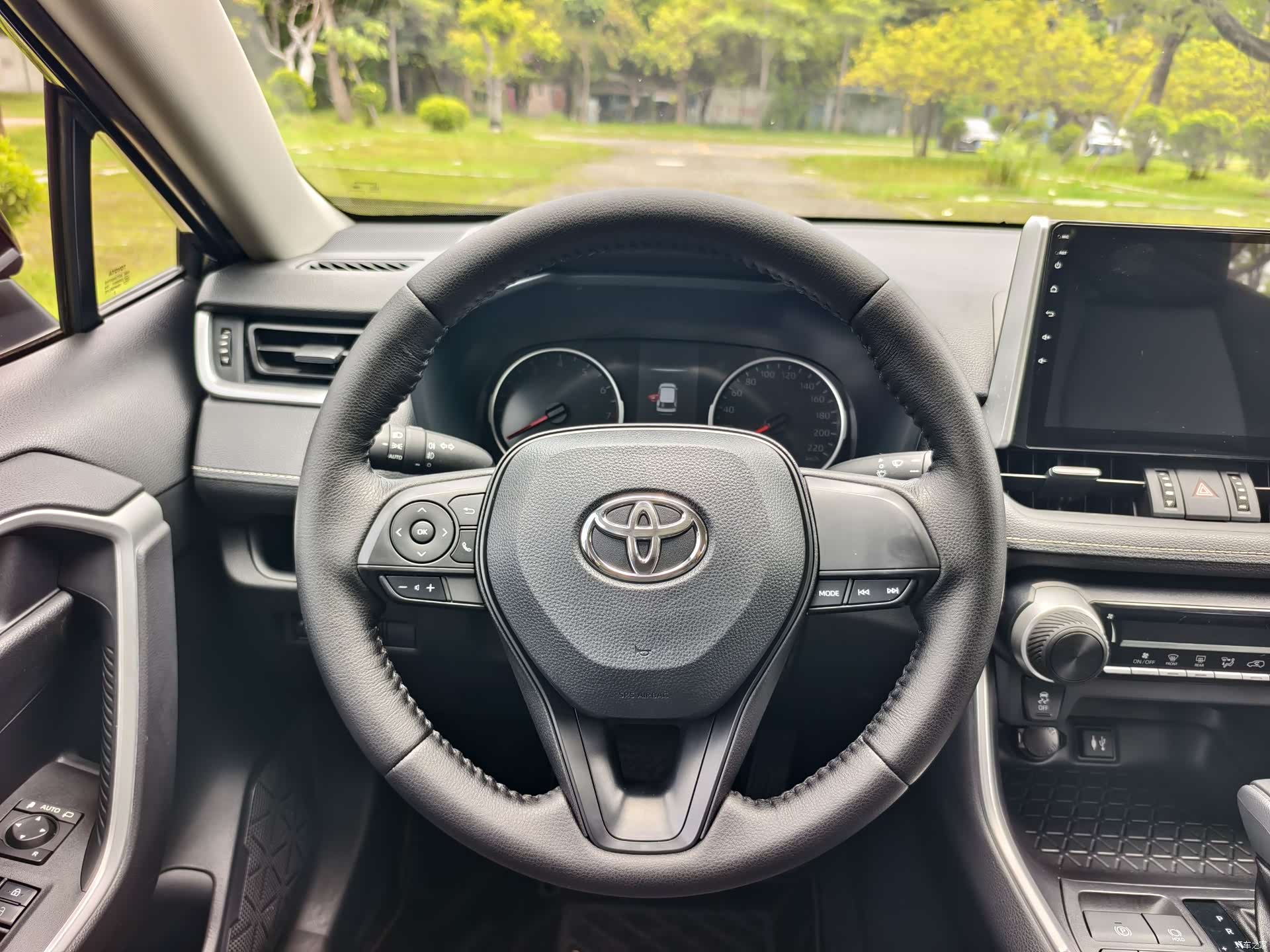 Toyota Wildlander, 2022 7
