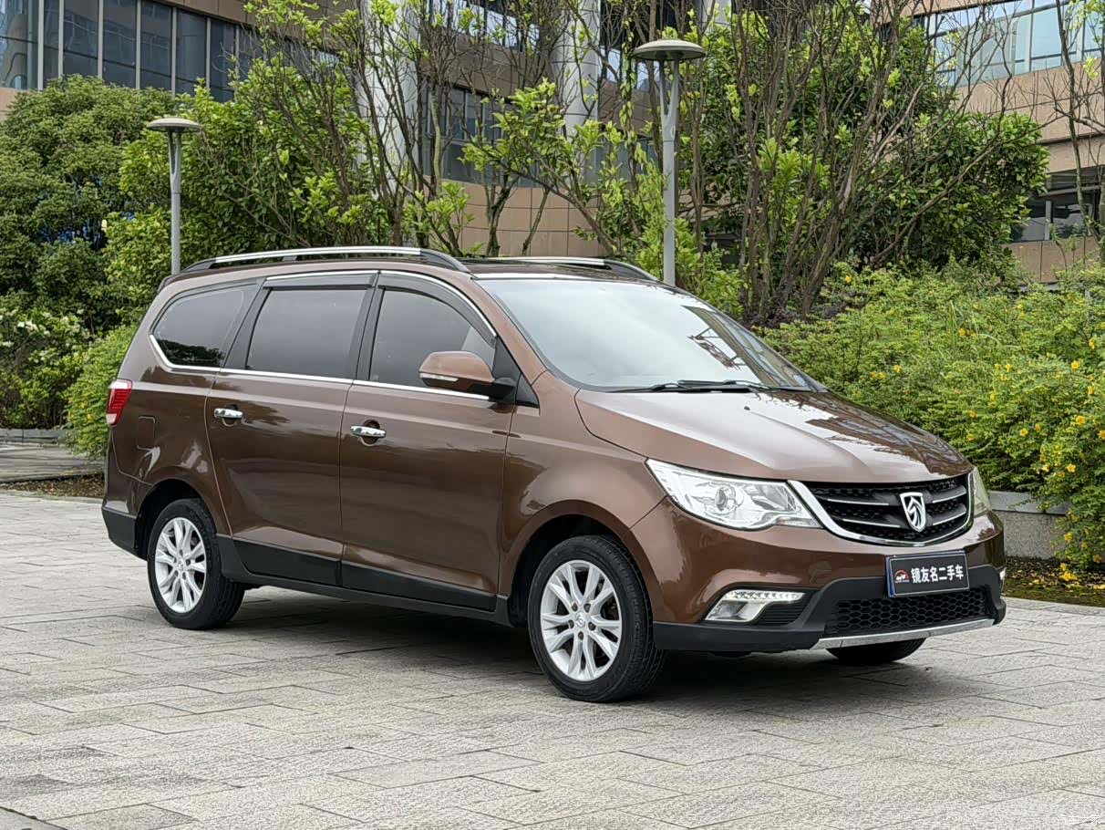Wuling 730, 2016 3