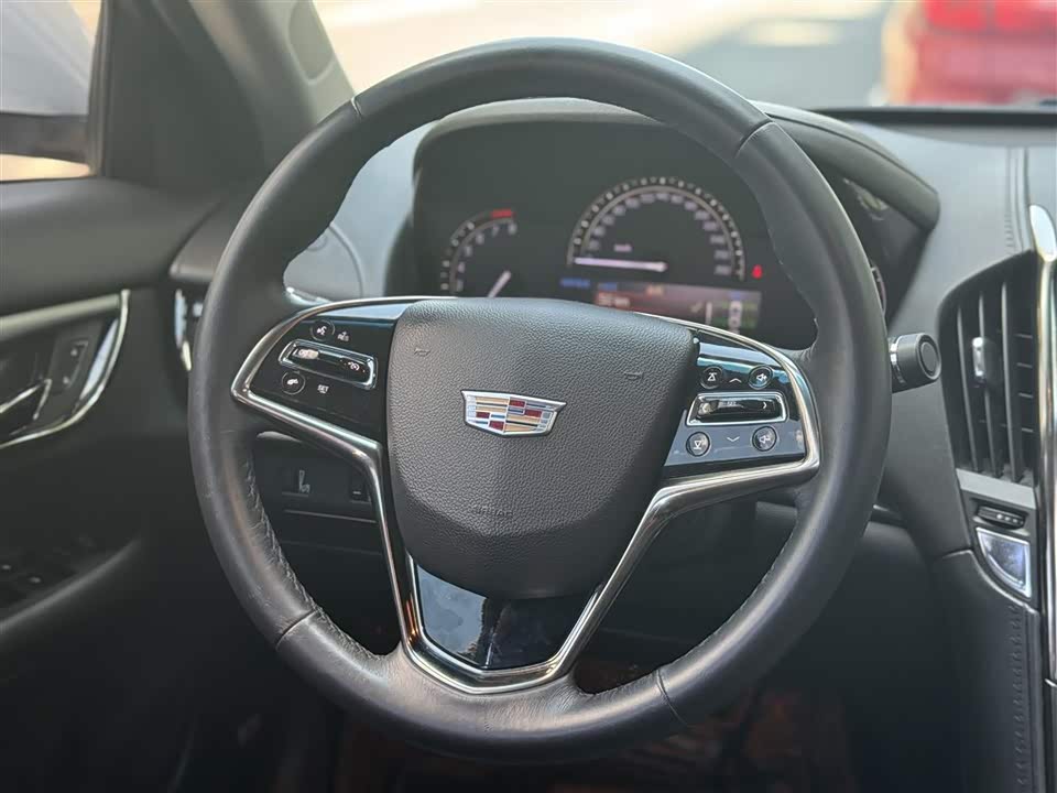 Cadillac ATS-L