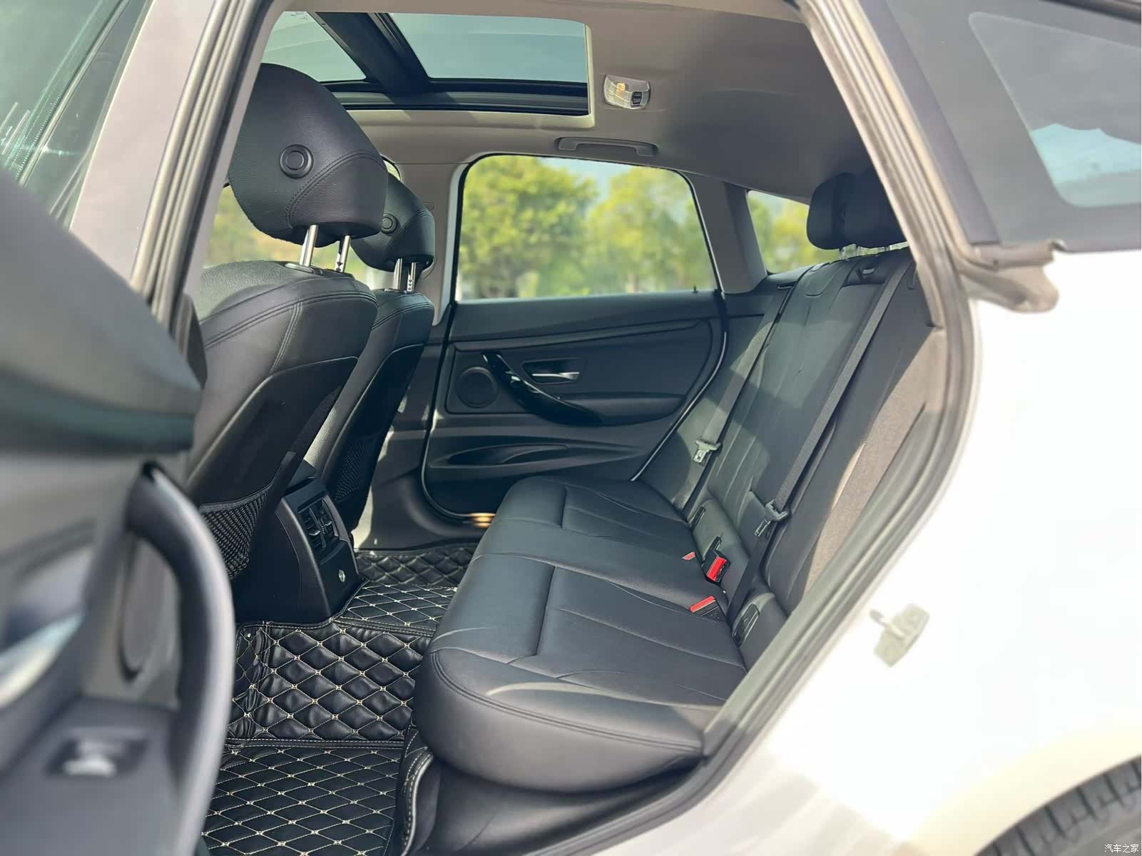BMW 3 Series, 2018 9