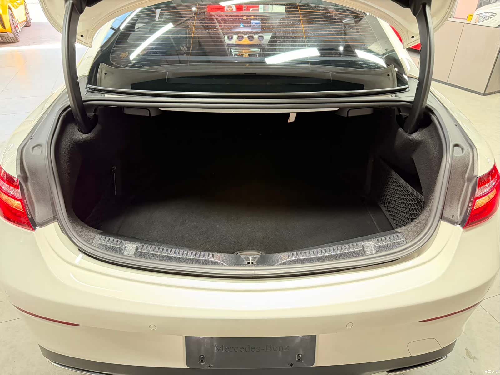 Mercedes-Benz E-Class, 2018 17