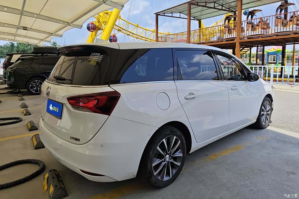 Buick GL6, 2018 3
