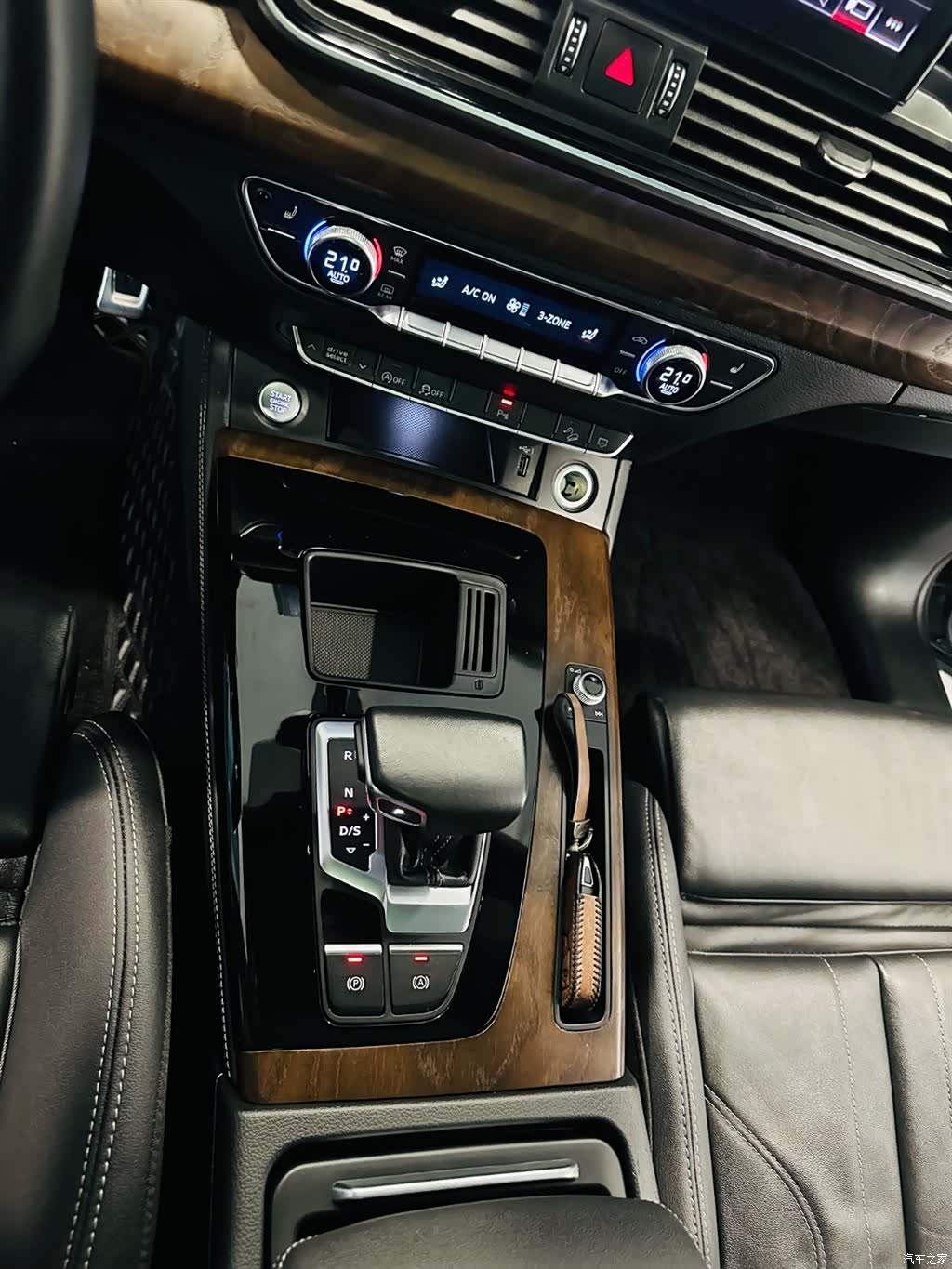 Audi Q5L, 2023 10