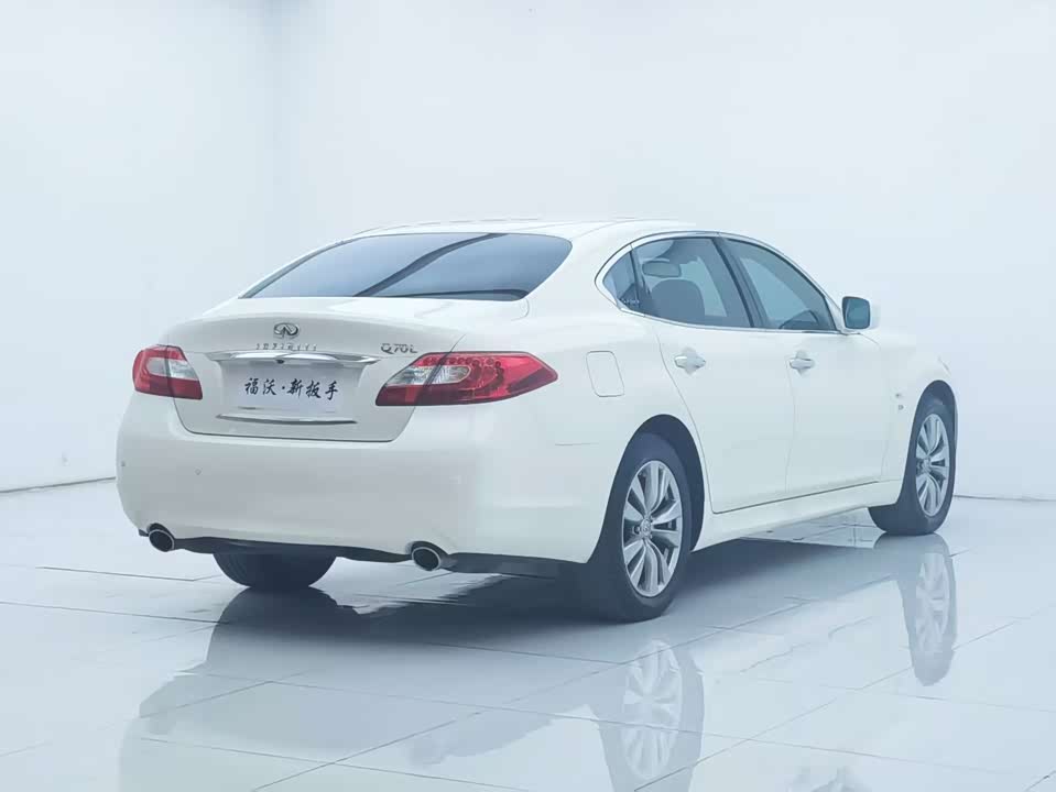 Infiniti Q70 Infiniti Q70