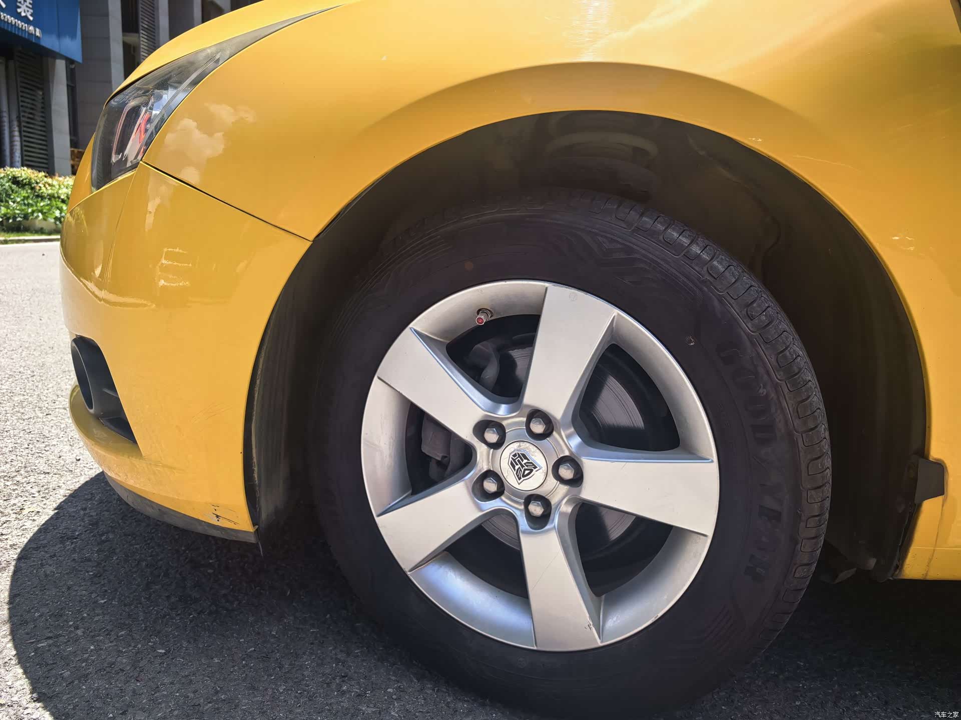 Chevrolet SE, 2011 7