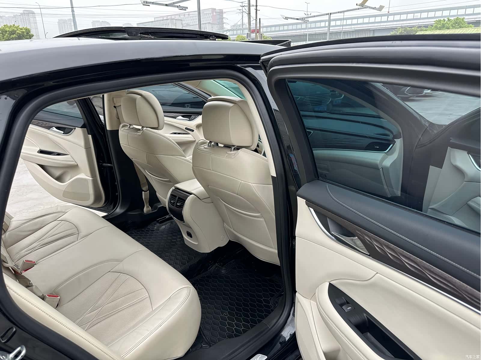 Buick LaCrosse, 2022 11