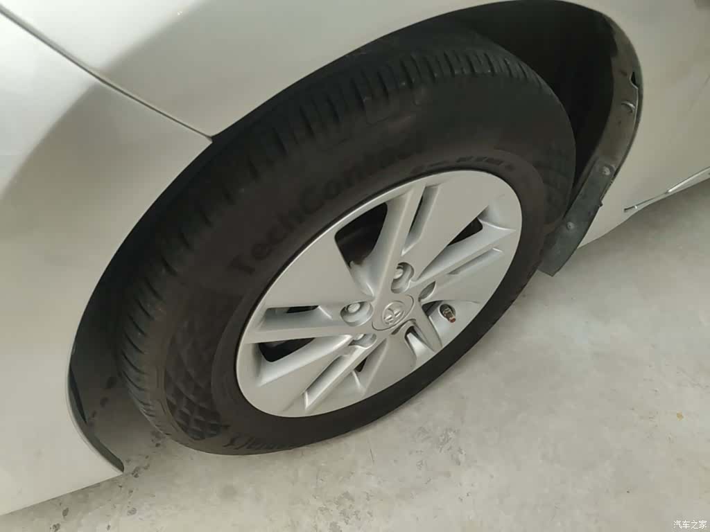Toyota Corolla, 2015 23
