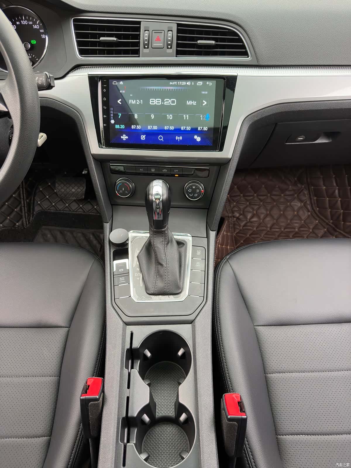 Volkswagen Lamando, 2018 10