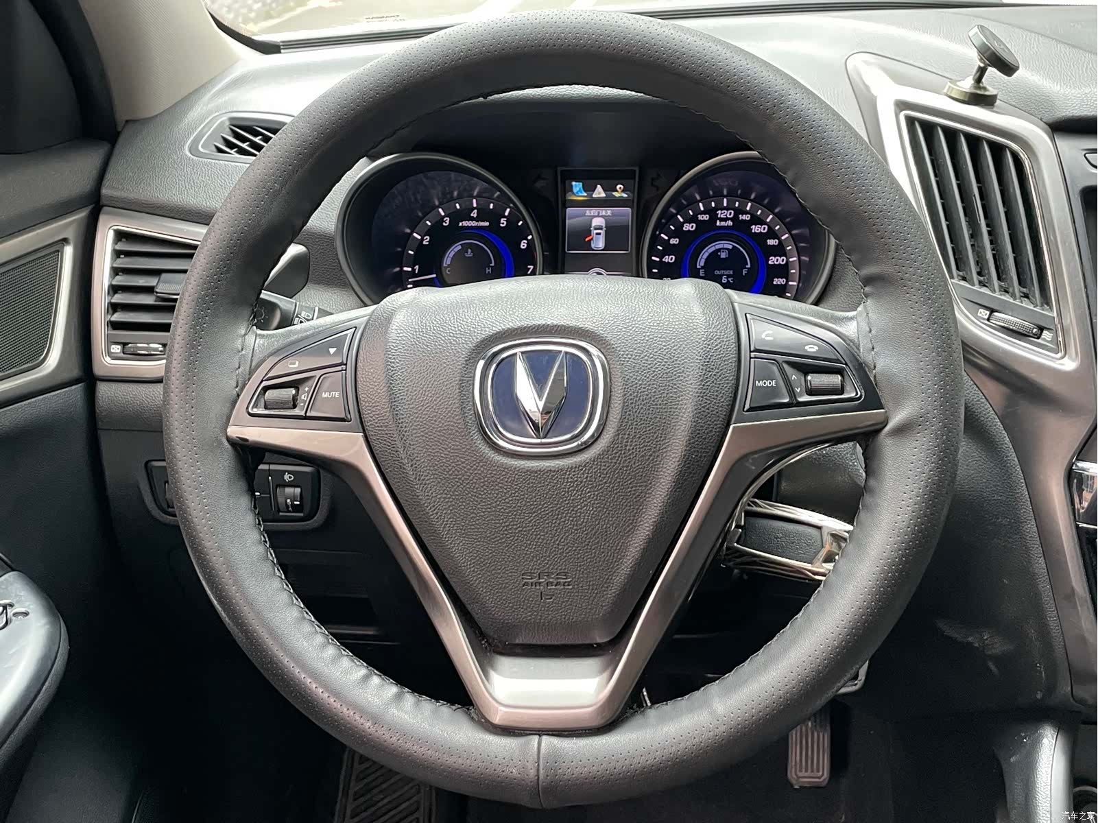 Changan CS75, 2016 11