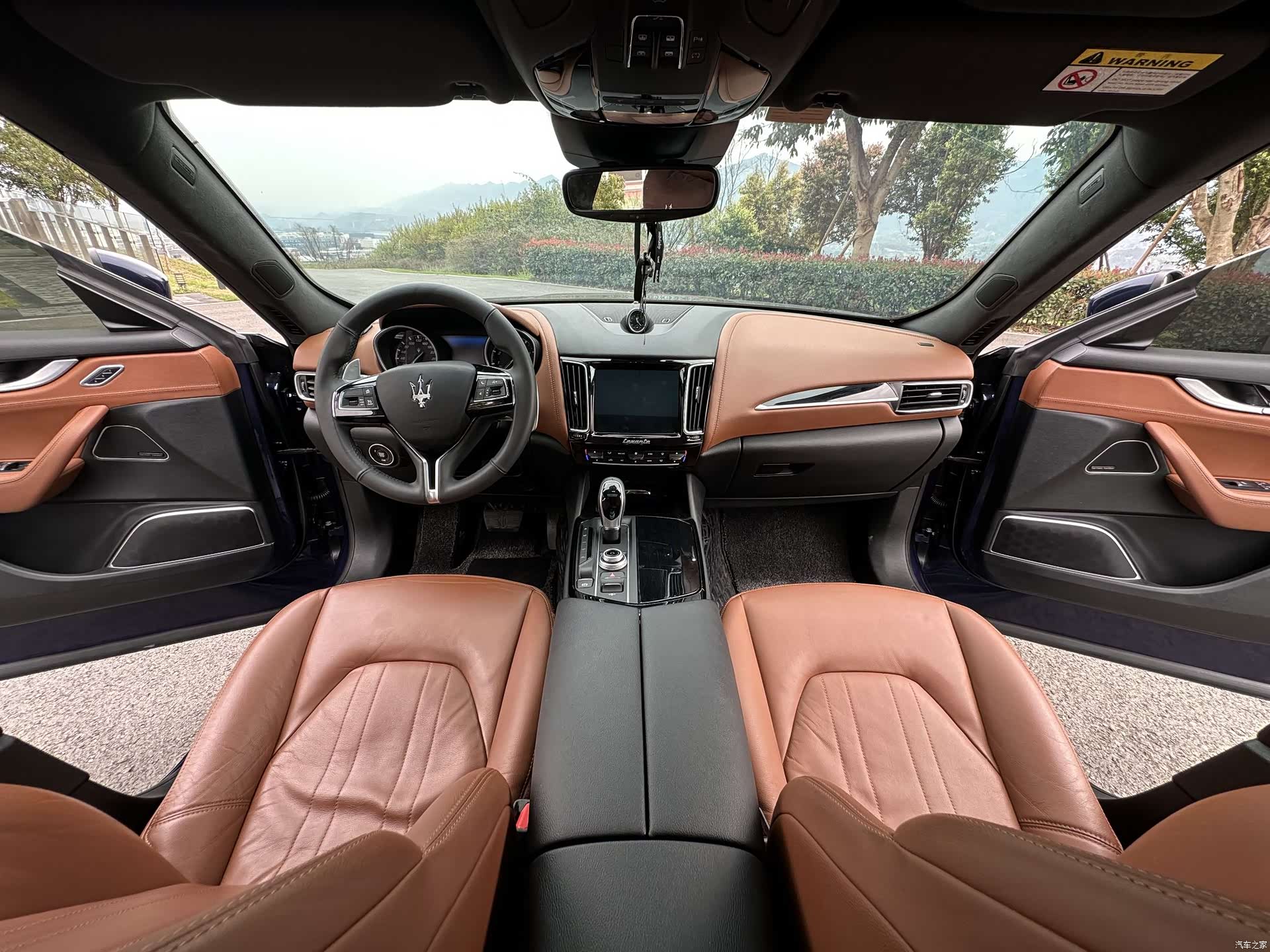 Maserati Levante, 2018 11
