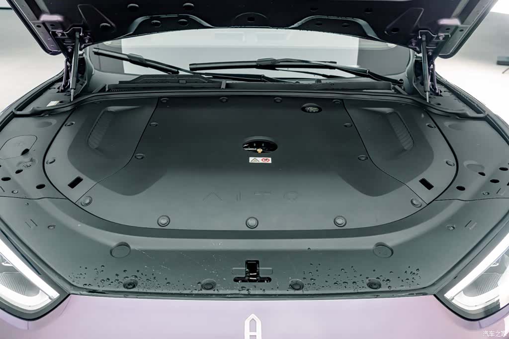 AITO M5, 2025 25