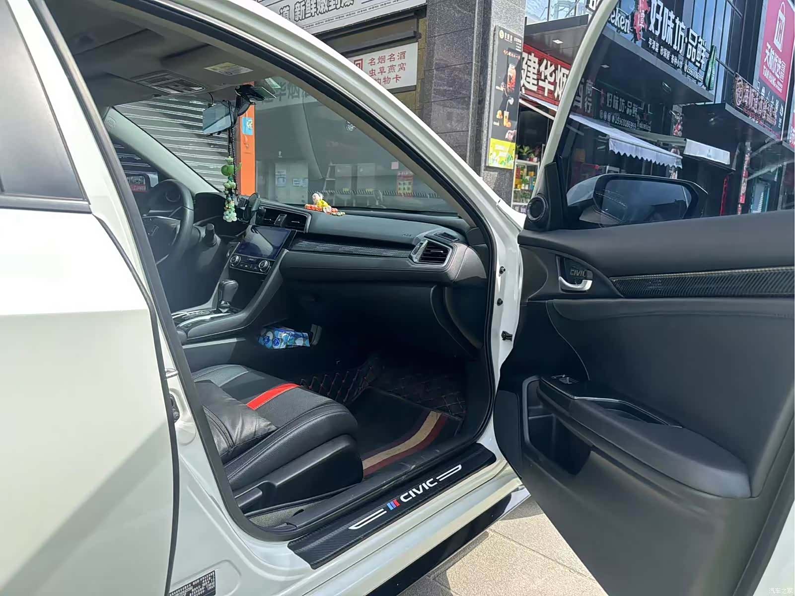 Honda Civic, 2020 все фото