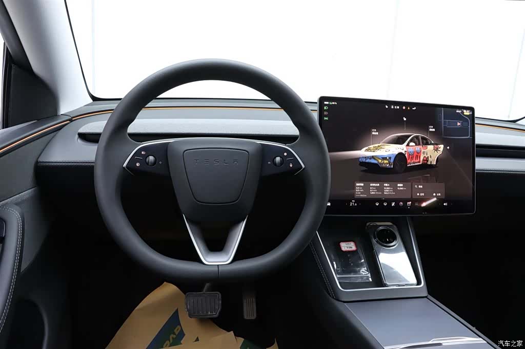 Tesla Model Y, 2026 24