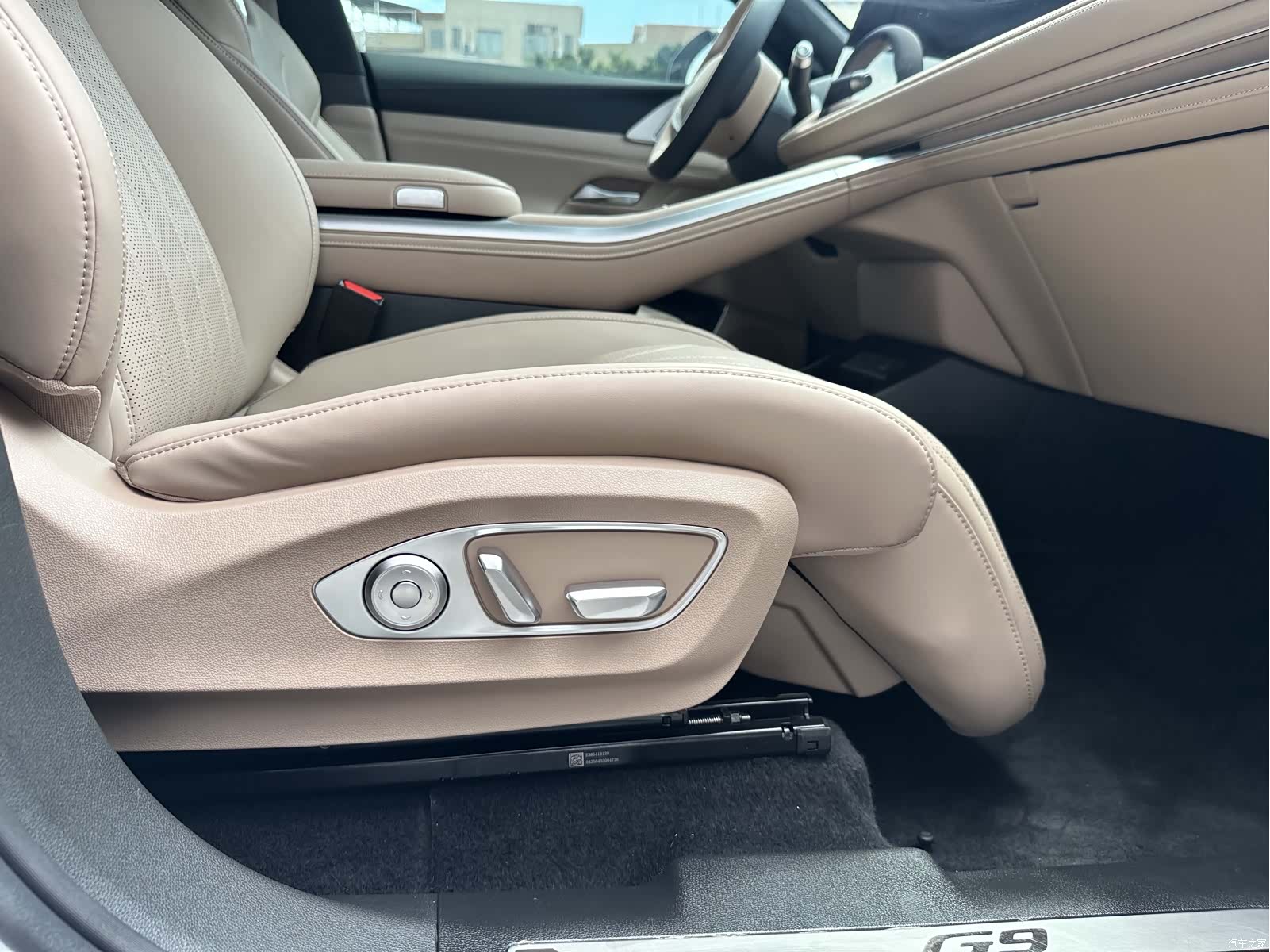 Xpeng G9, 2025 27