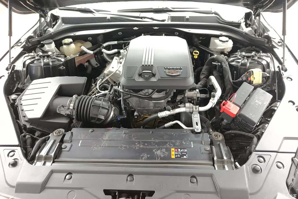 Cadillac CT5, 2022 10