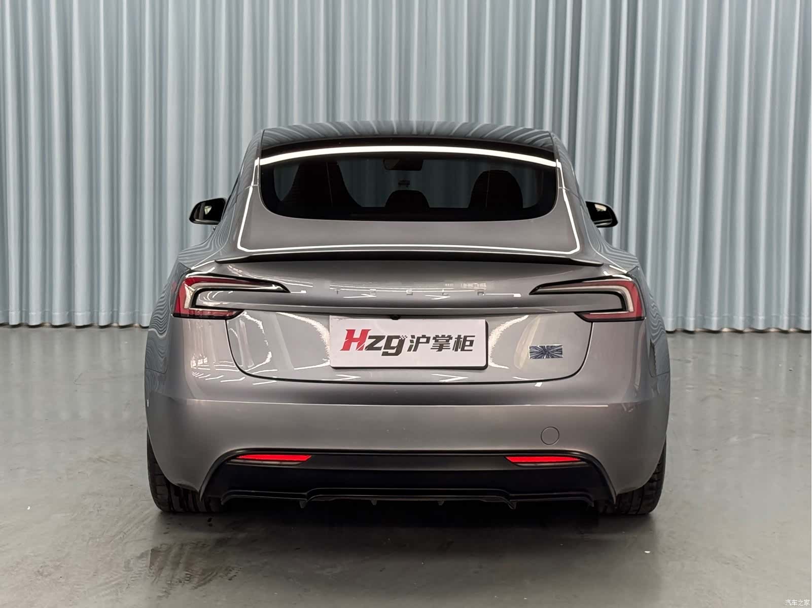 Tesla Model 3, 2025 6