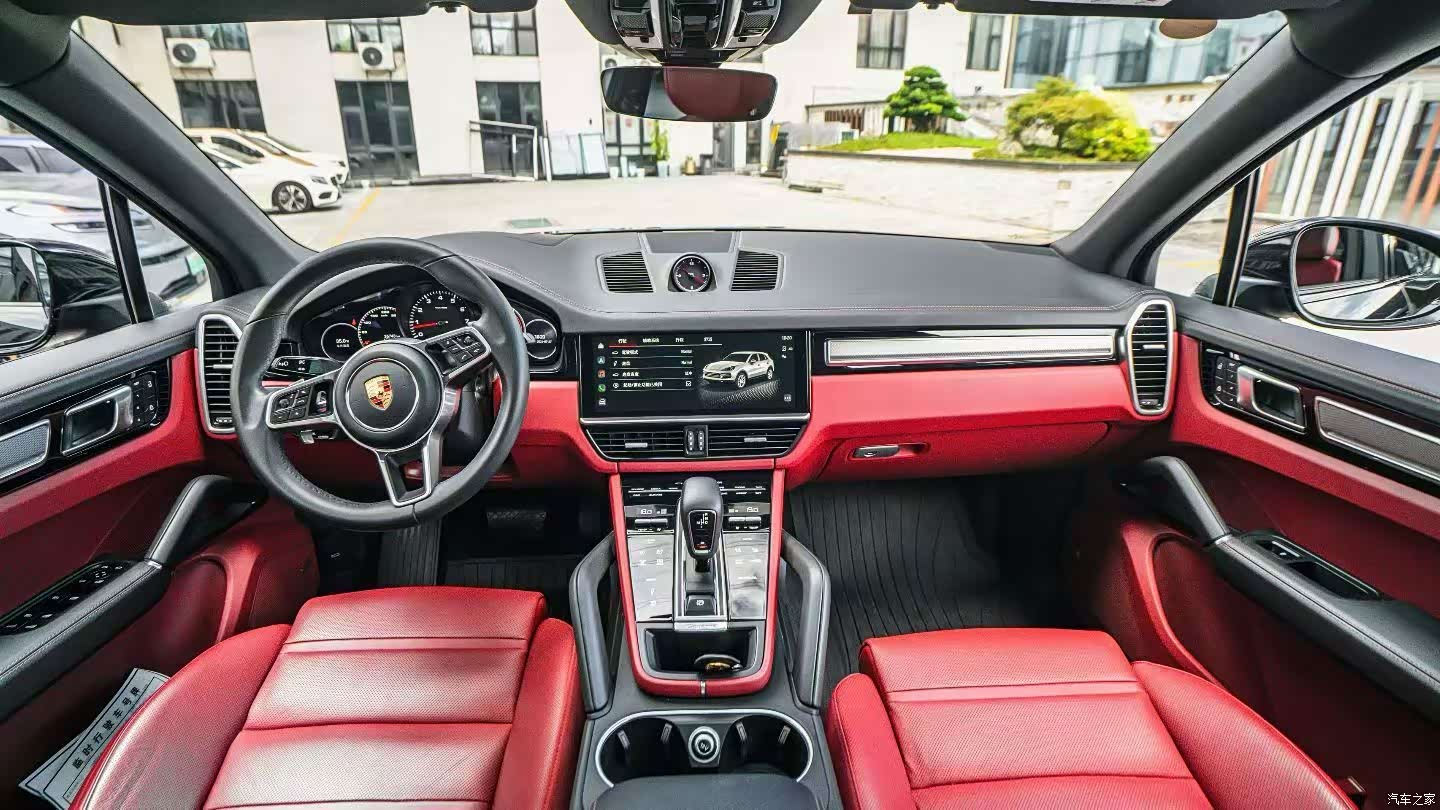 Porsche Cayenne, 2023 все фото