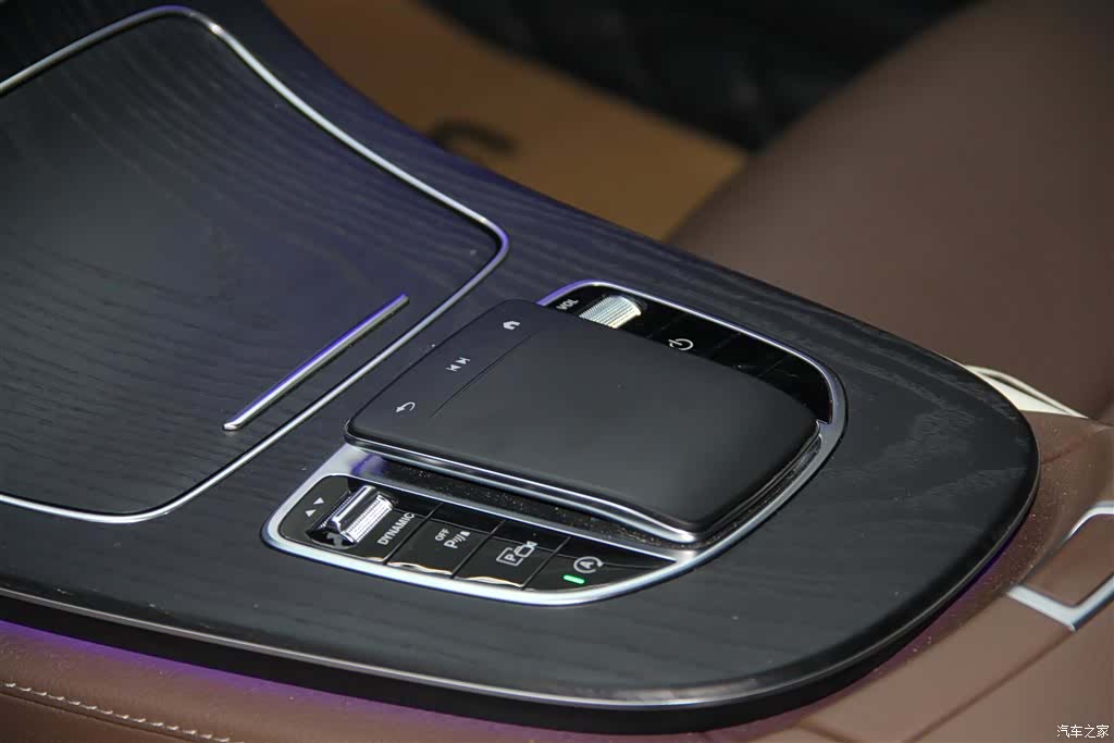 Mercedes-Benz E-Class, 2023 22