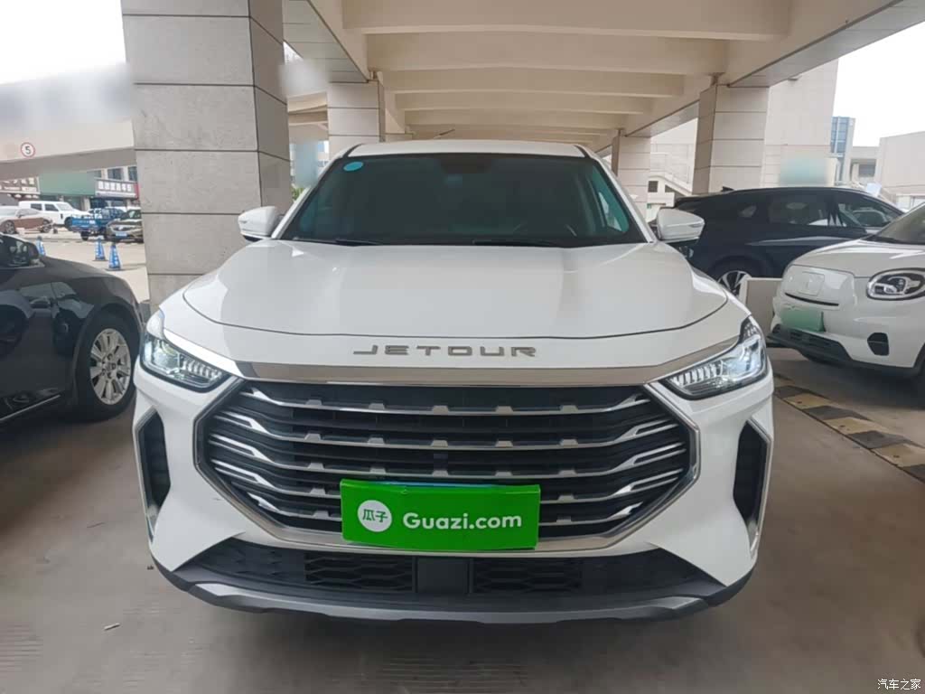 Jetour X70, 2022 3