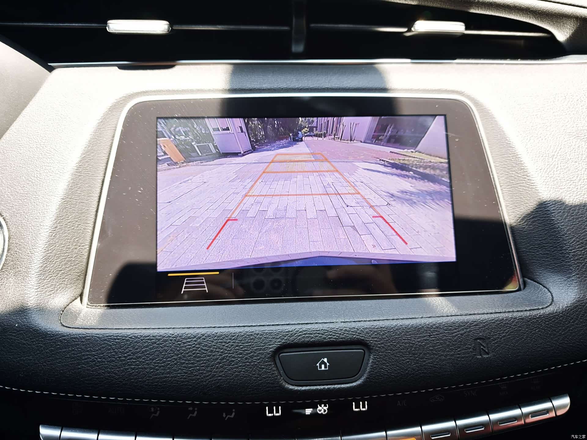 Cadillac XT4, 2019 10