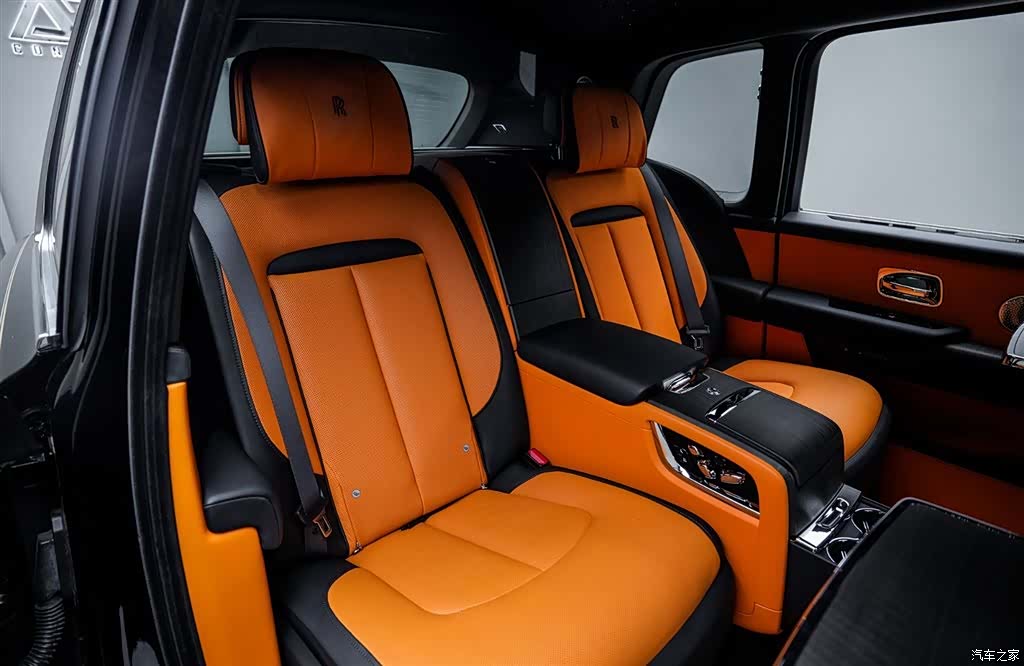 Rolls-Royce Cullinan, 2021 14