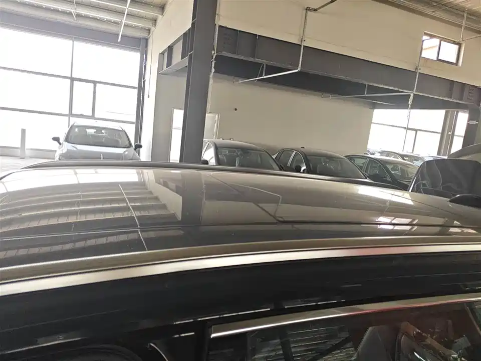 Hongqi HS7 PHEV