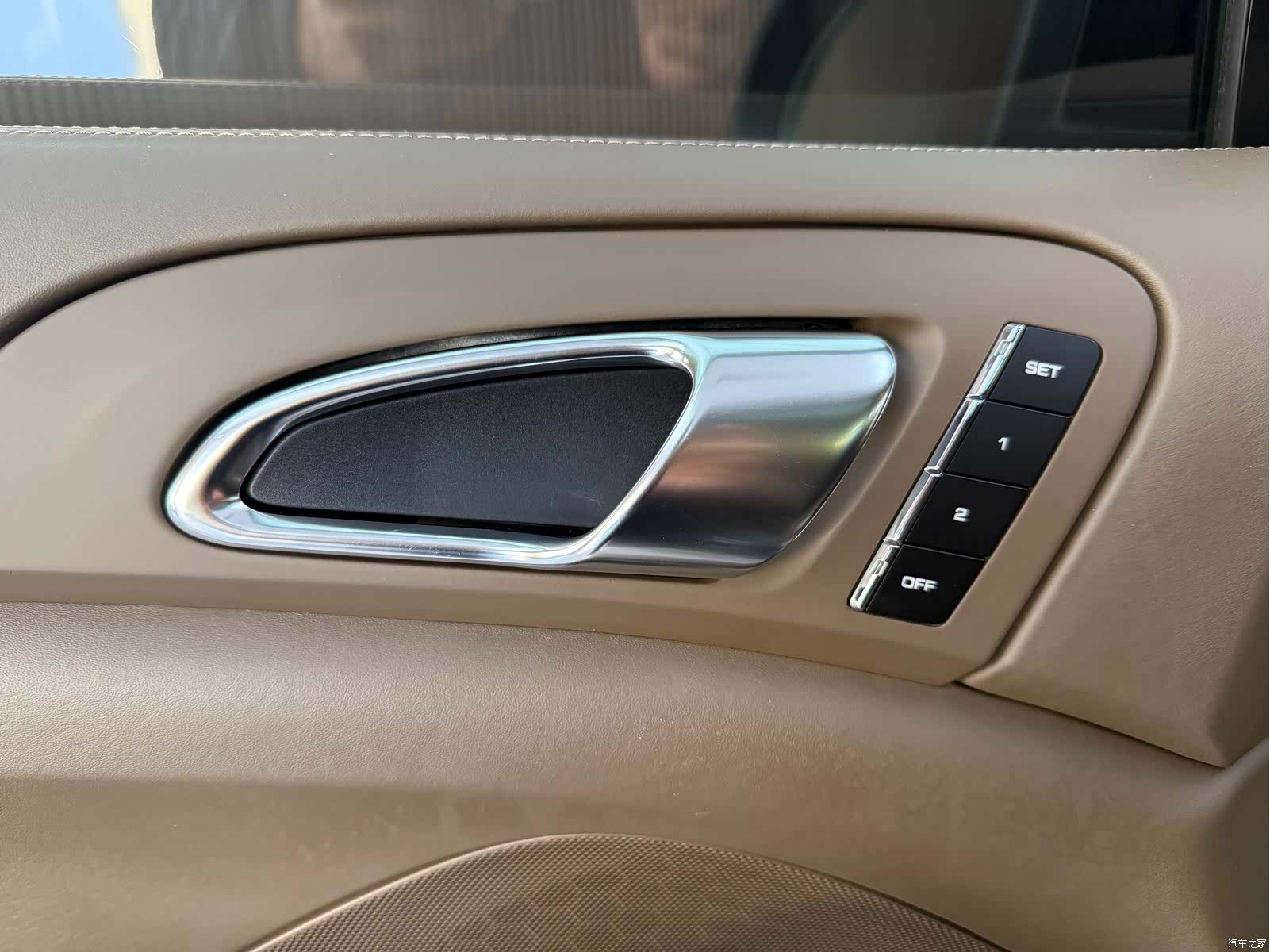 Porsche Cayenne, 2012 11