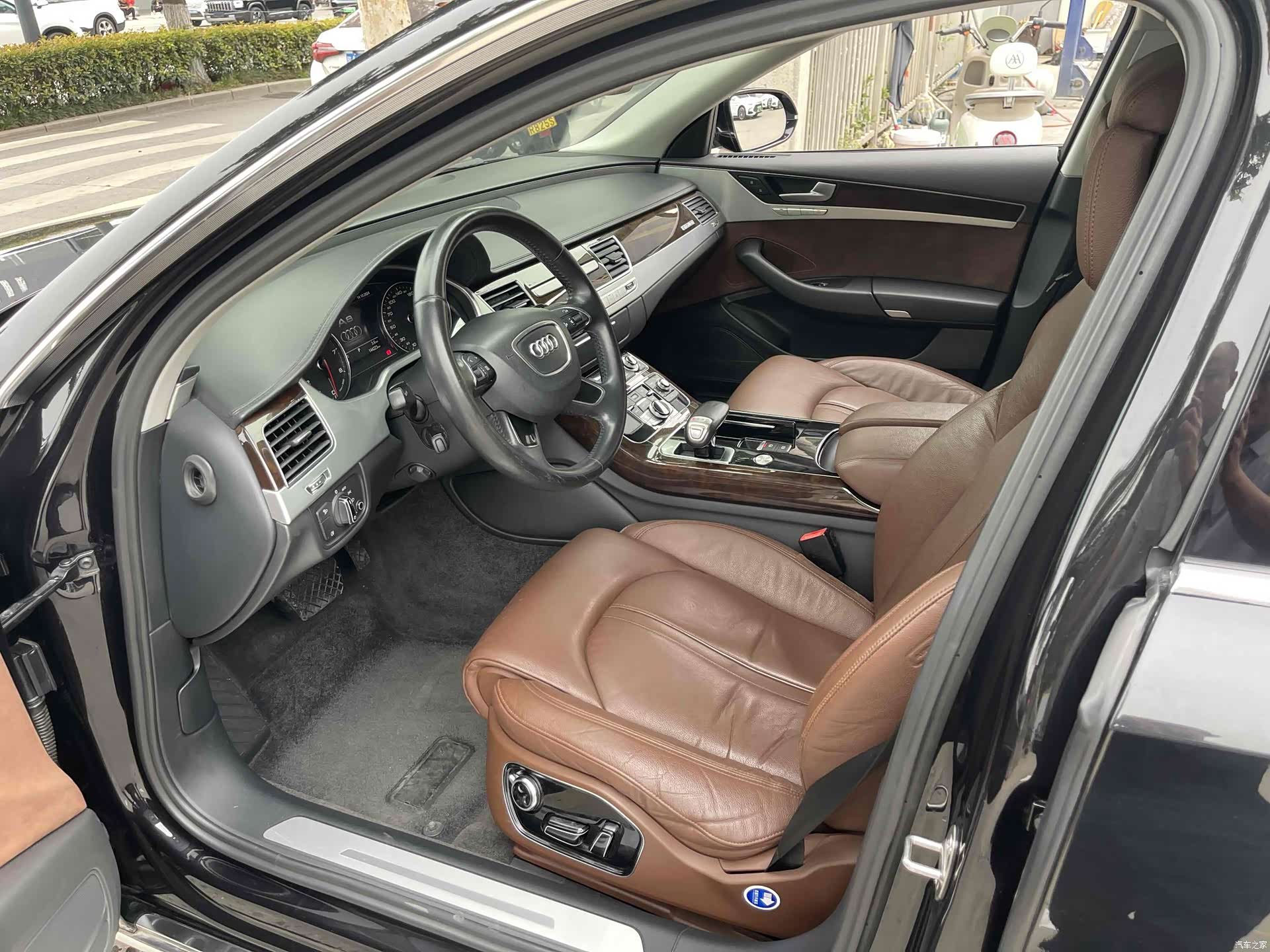 Audi A8L, 2015 4