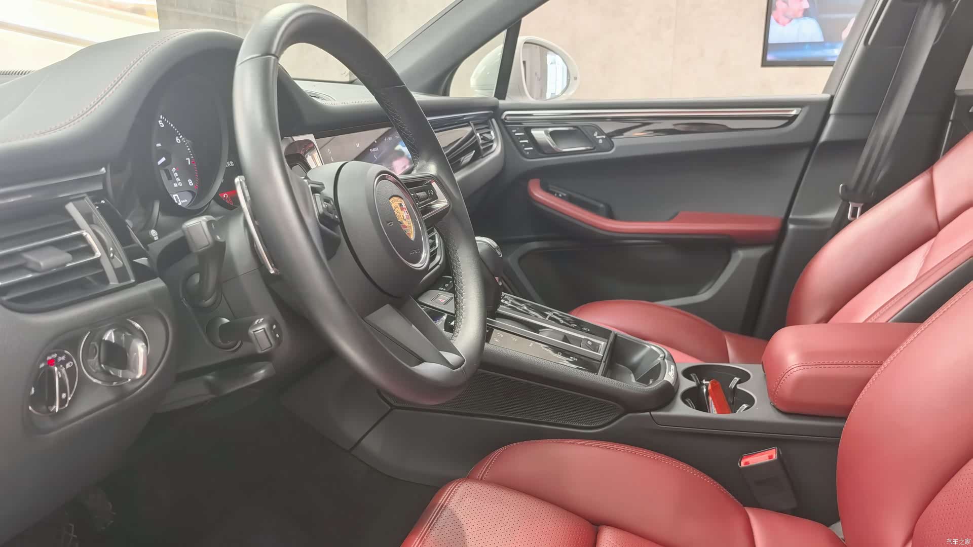 Porsche Macan, 2023 6