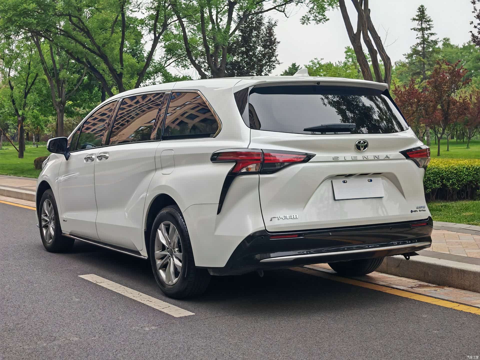 Toyota Sienna, 2024 16