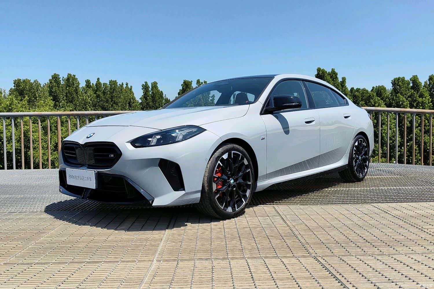BMW M2, 2025 1