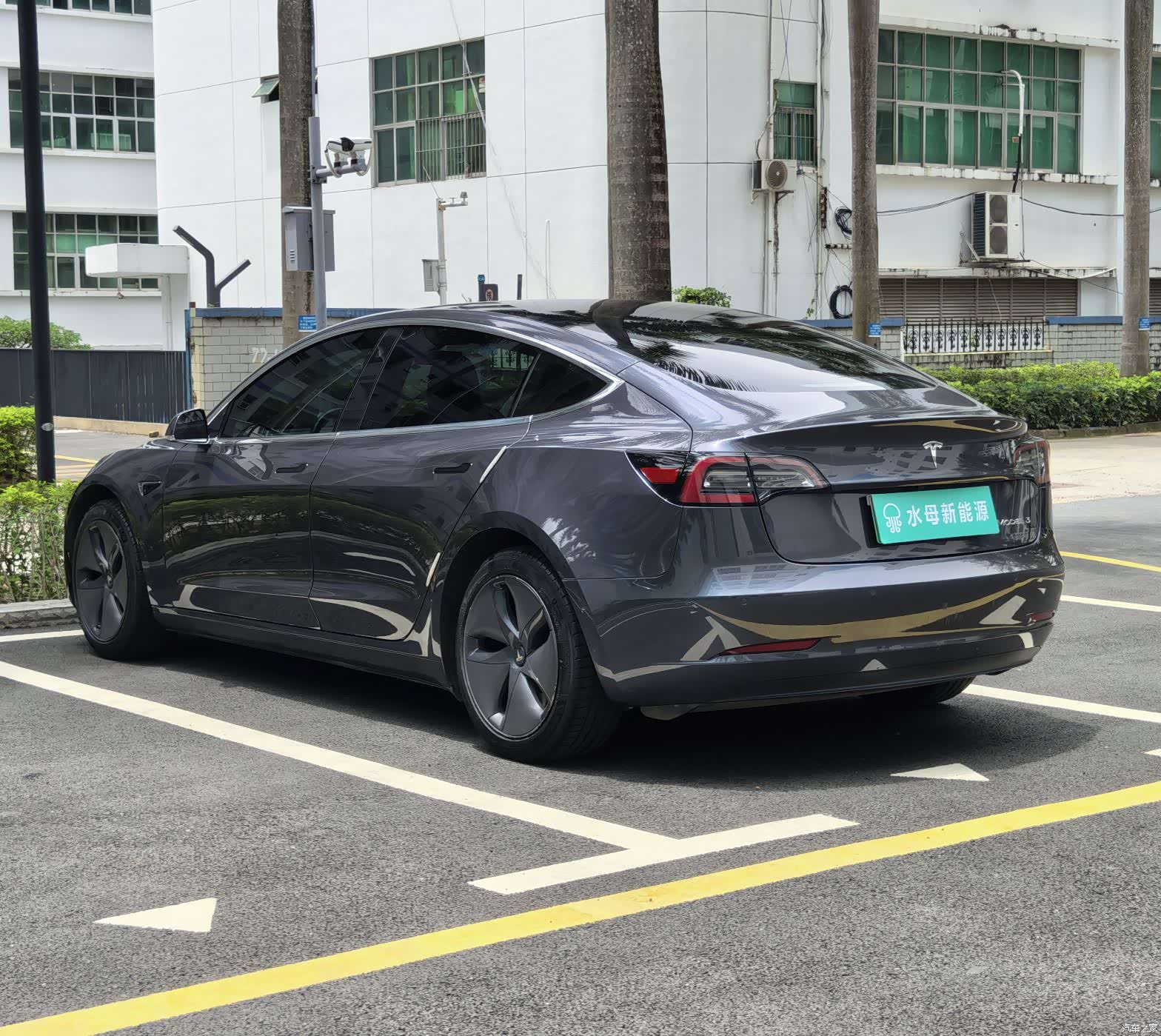 Tesla Model 3, 2020 7