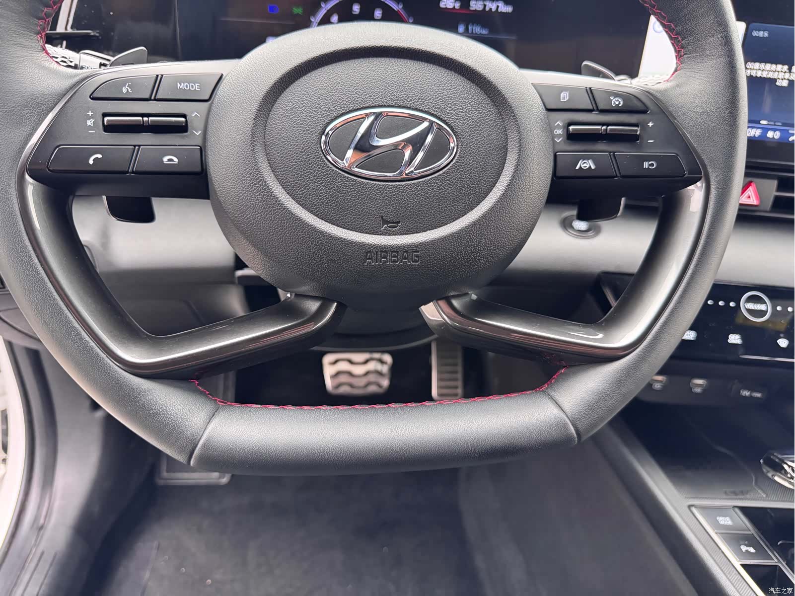 Hyundai Elantra, 2023 12
