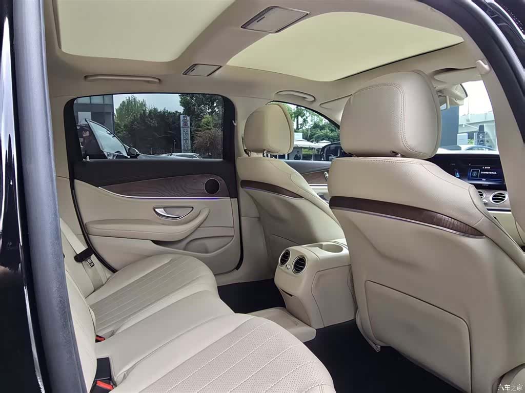 Mercedes-Benz E-Class, 2020 15