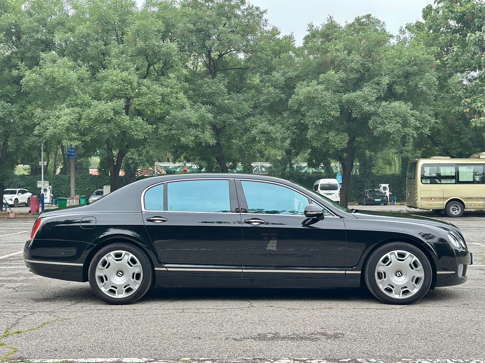 Bentley Flying Spur, 2012 7