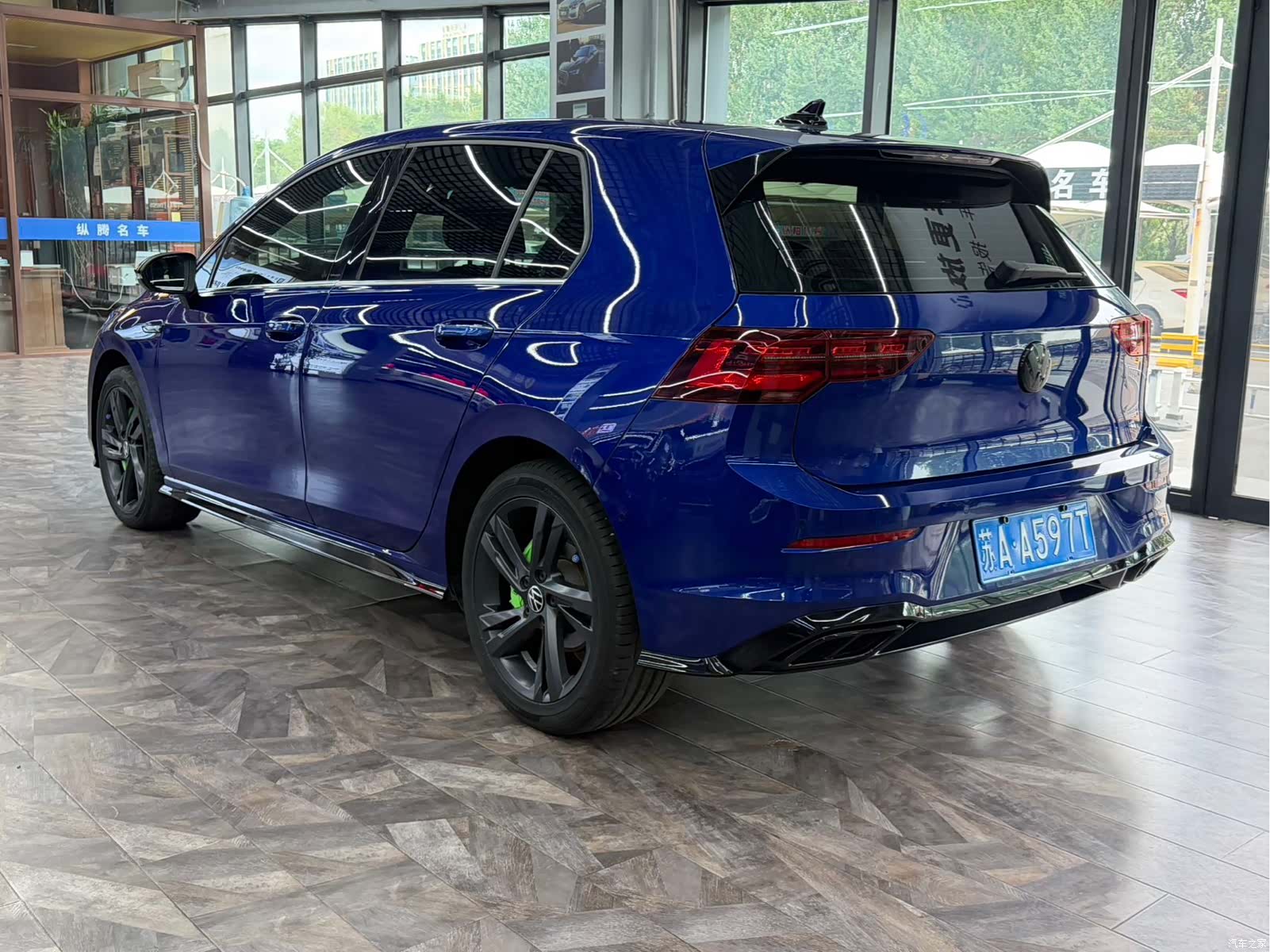 Volkswagen Golf, 2023 4