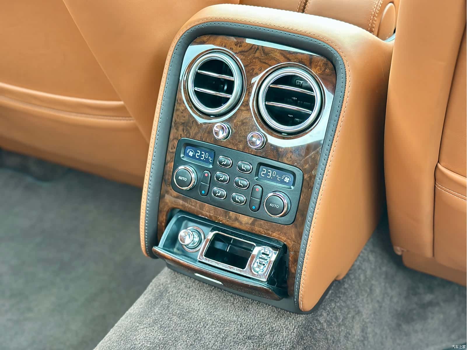 Bentley Flying Spur, 2012 42