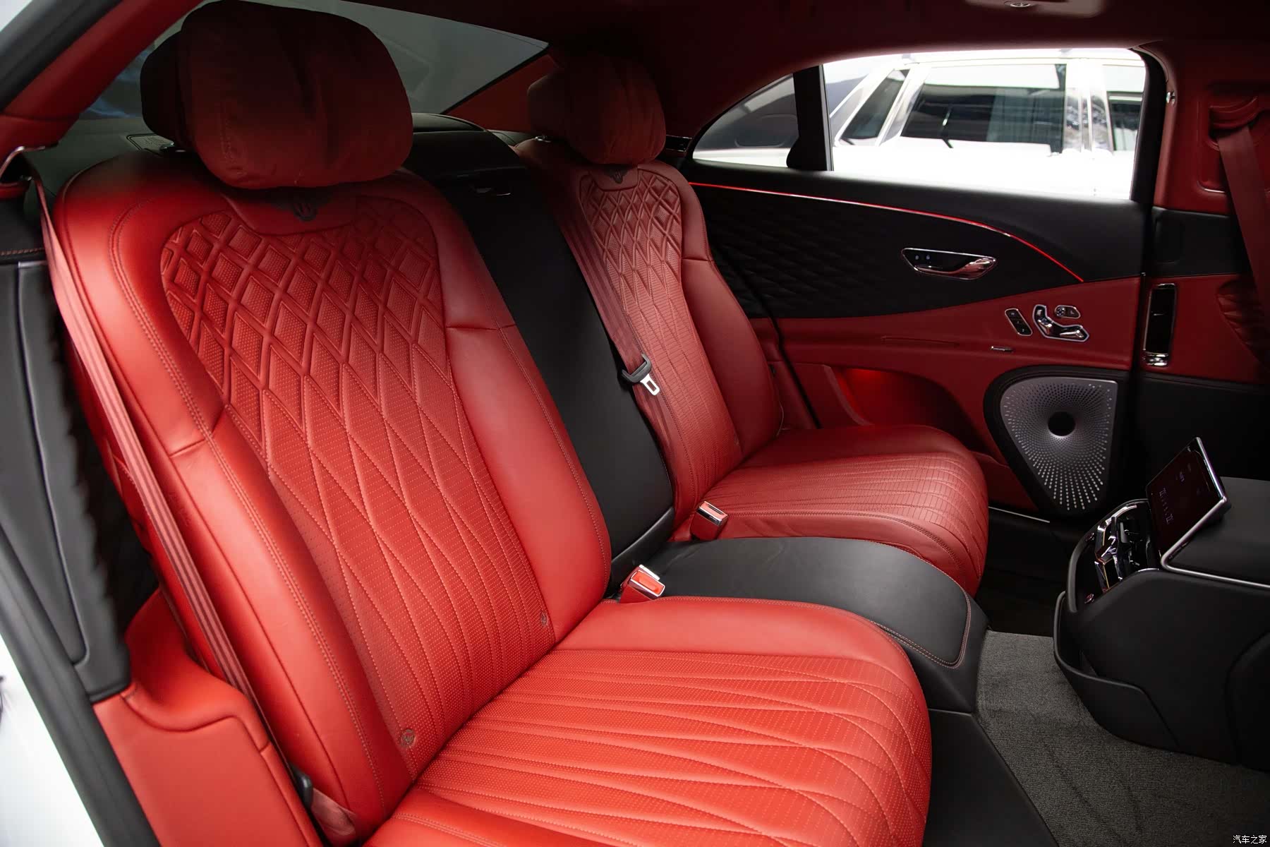Bentley Flying Spur, 2021 10