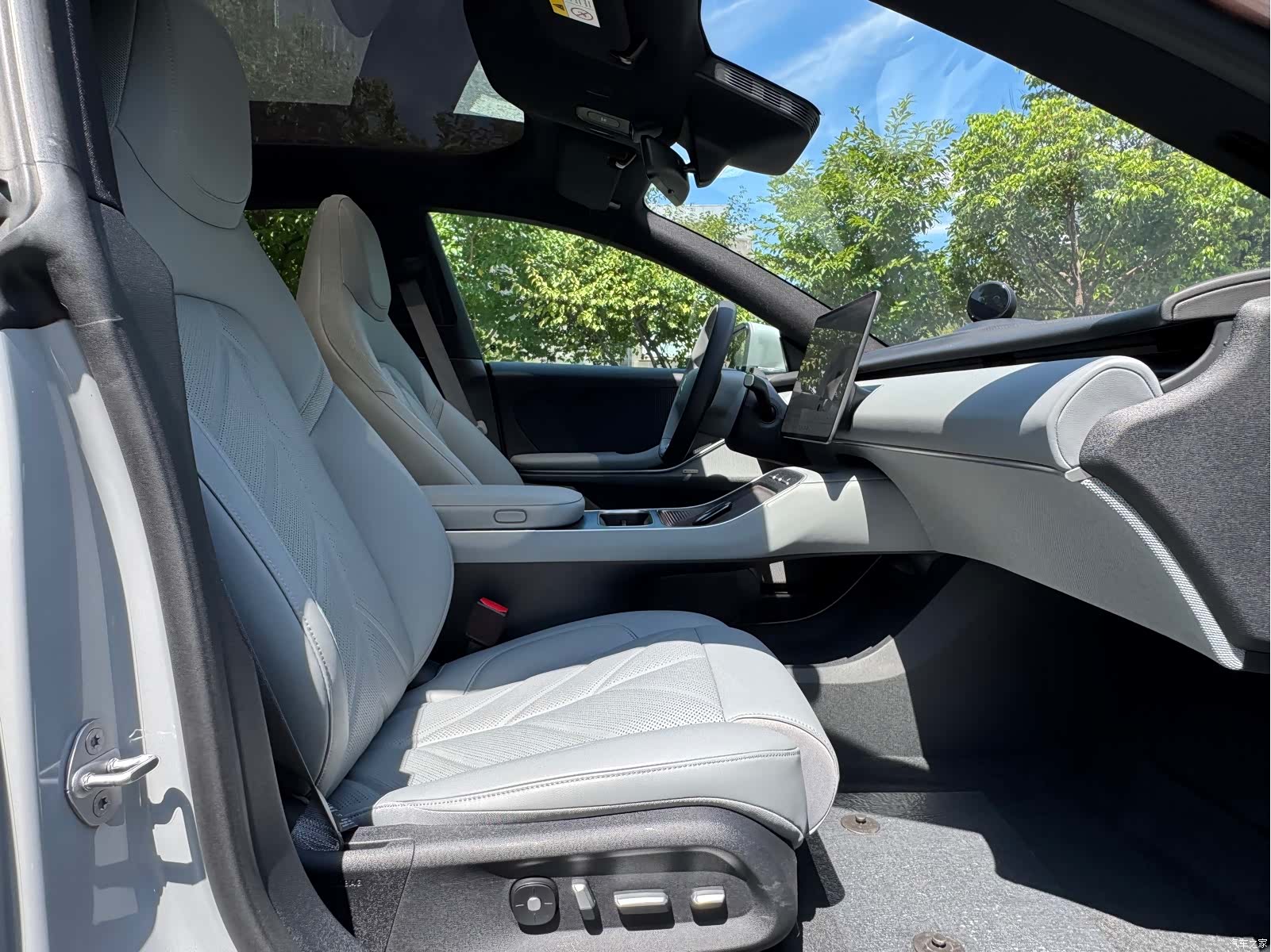 NIO ET5, 2025 8