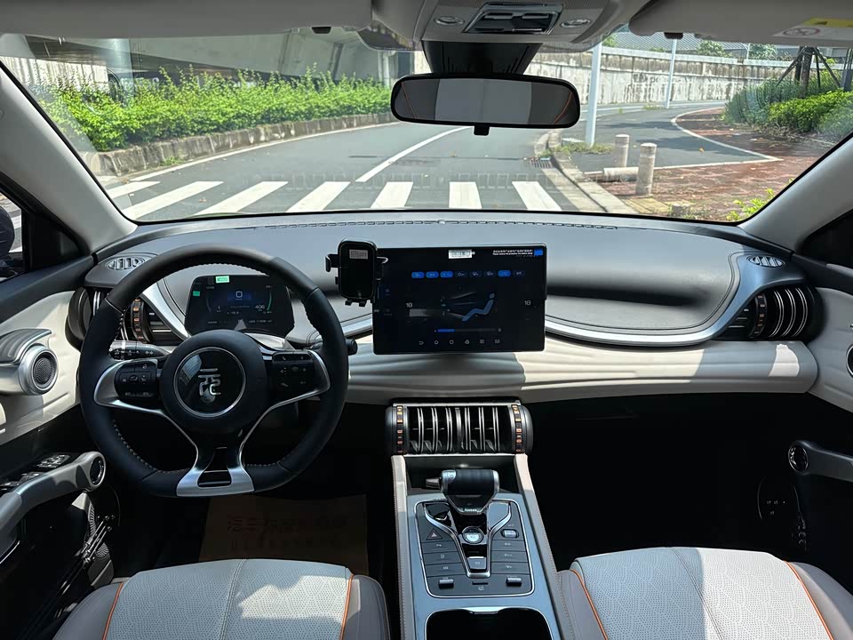 BYD Yuan PLUS