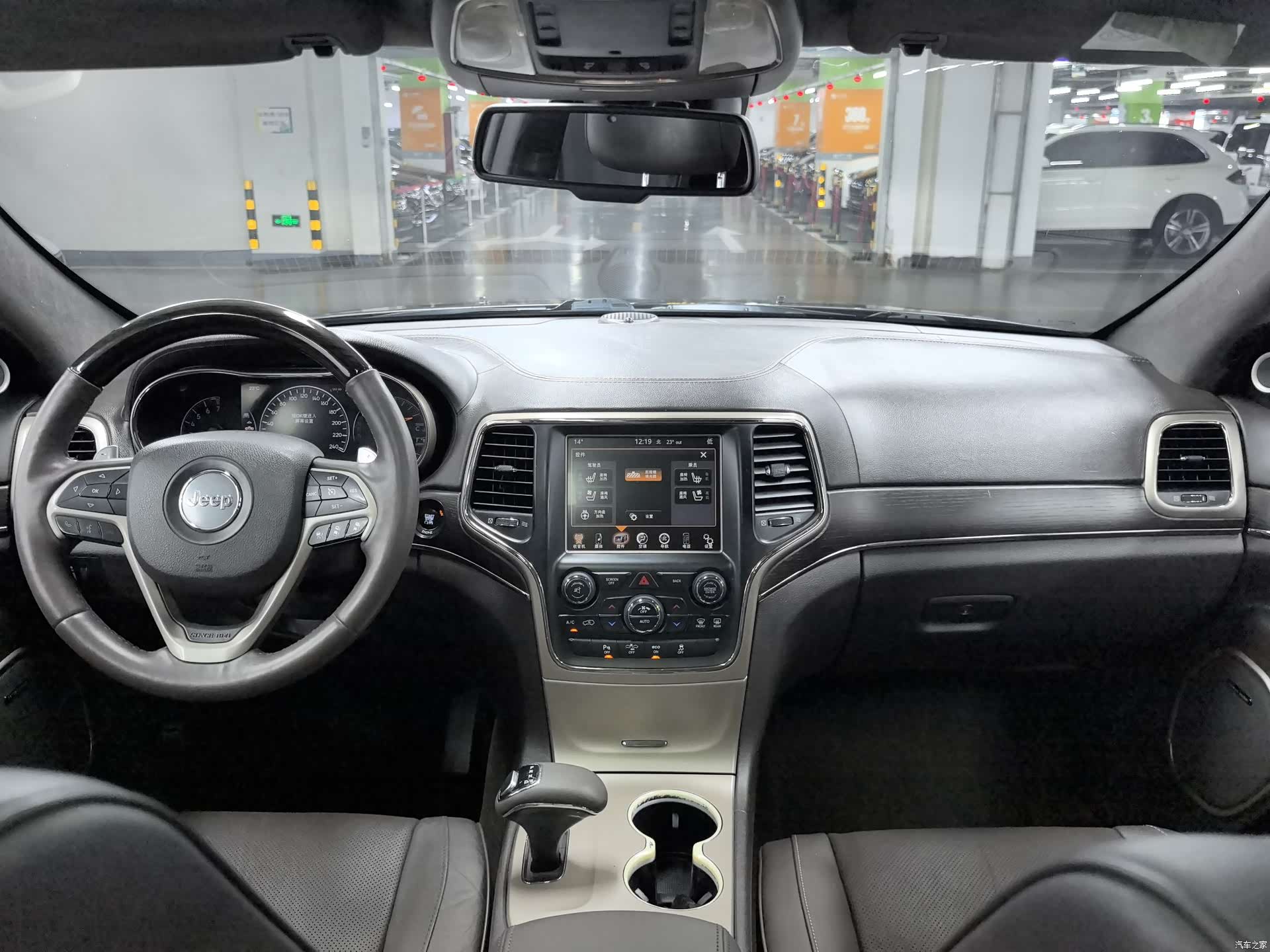 Jeep Grand Cherokee, 2015 8